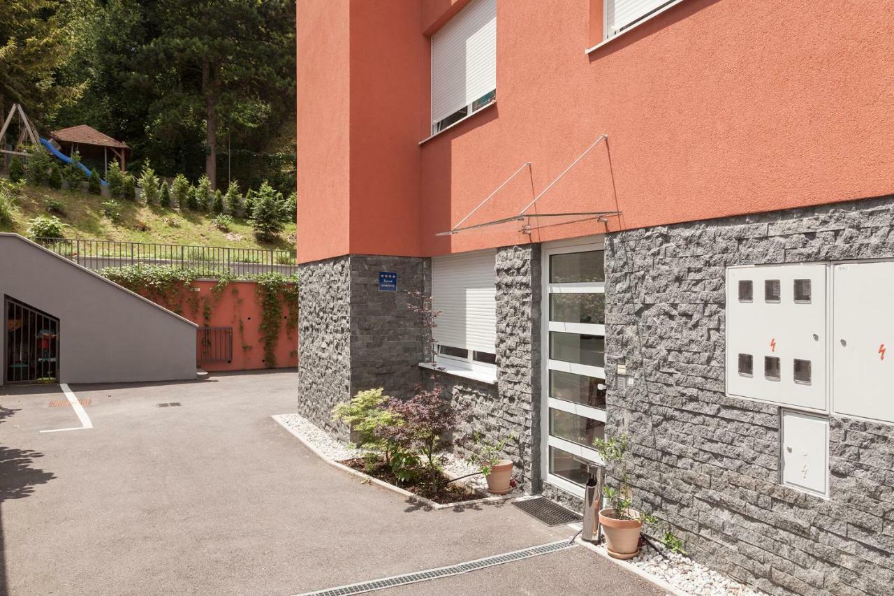 Oliva 4 Stars Apartamento Zagreb Exterior foto